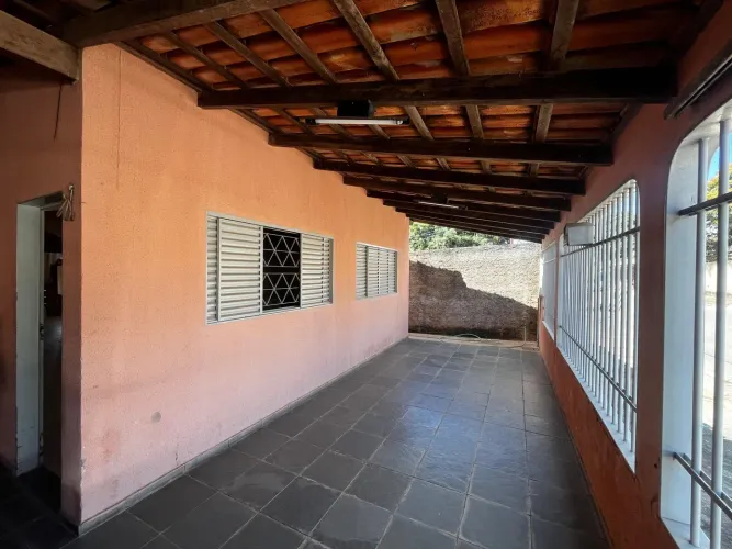 PLANALTINA- MESTRE DARMAS- 2 QUARTOS SENDO 1 SUITE- GARAGEM -ESTUDA PERMITA POR IMÓVEL