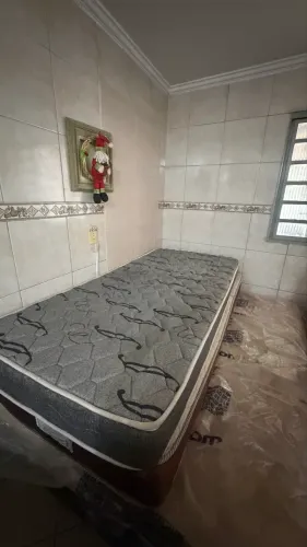 VENDE-SE 2 COLCHÕES DE SOLTEIRO