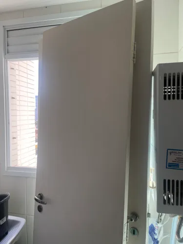[Doação] Espelho de porta branco