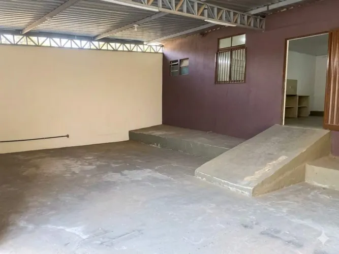Galpão para Aluguel no Bairro Tirol, Belo Horizonte 200 m²