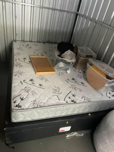 Cama box baú muito conservada, Retirada na Gamboa