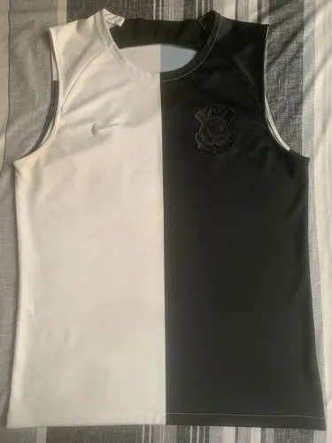 Regata Nike Corinthians Preta e Branca 22 / 23 Masculina