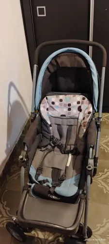 Vende-se carrinho de bebê