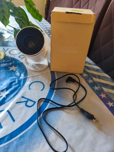 Projetor semi novo sem o controle