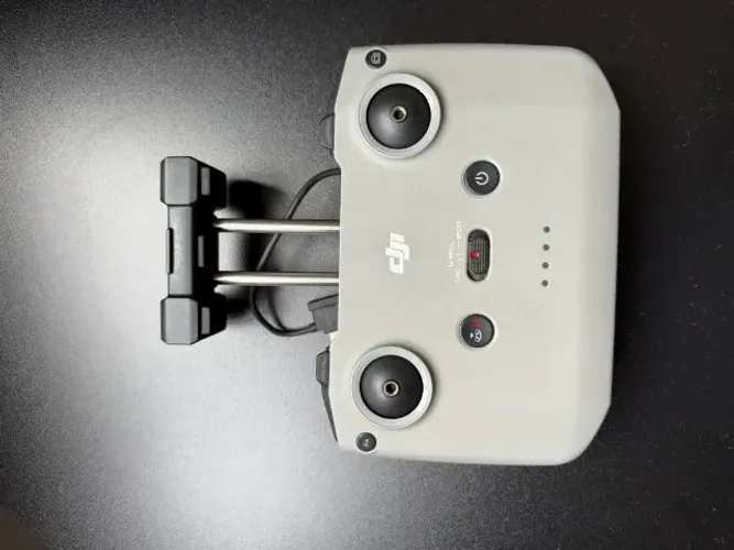 Controle DJI RC-N1 RC231 + Hub 3 Baterias + Bateria e Acessórios