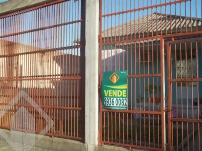 Terreno medindo 10x61,60, na frente existe uma casa com 240m²