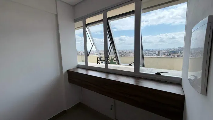 Sala para alugar no Buritis.