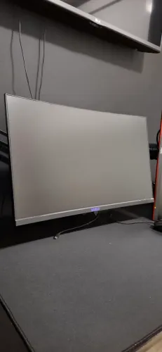 Monitor Gamer Curvo 180Hz 23.6 Polegadas
