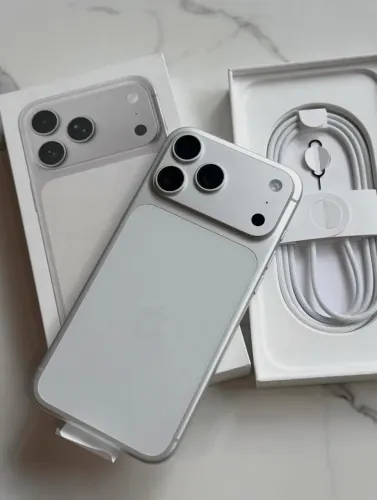 iPhone 17 pro Max 256gb silver