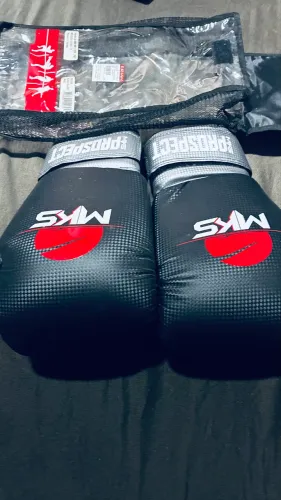 Luva de Boxe e Muay Thai MKS Prospect 16 Oz - Preta/Prata (tamanho 16)