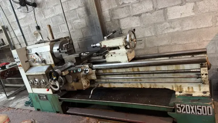 Torno Mecânico JW Modelo GH 6252 - H