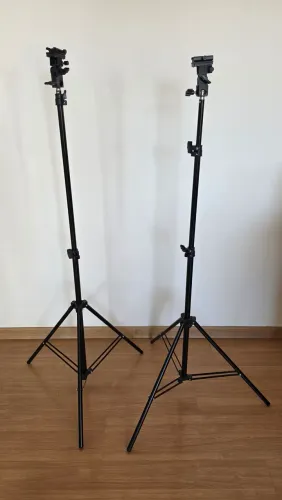 Kit Iluminação 2x Sombrinha Branca + Tripé 2m