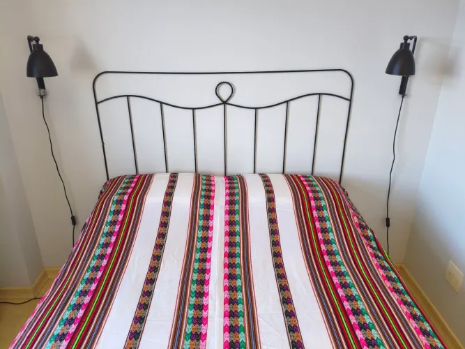 Cabeceira Aramada Casal Preta 140cm (Aço / Semi-Fosco) - R$ 110