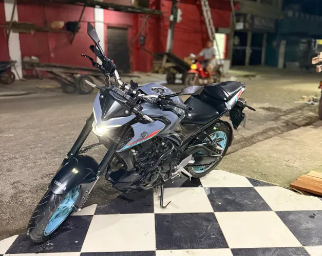 Vendo moto modelo MT03 / 2022/2023 único dono