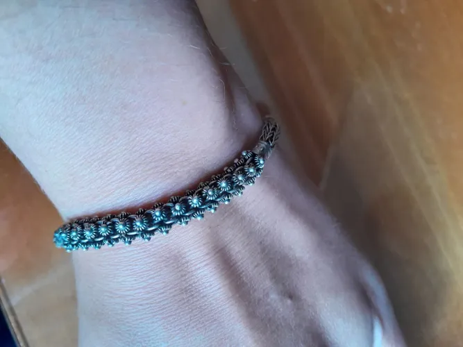Pulseira delicada em prata de bali, prata 925. Desconto por ser necessário consertar fecho