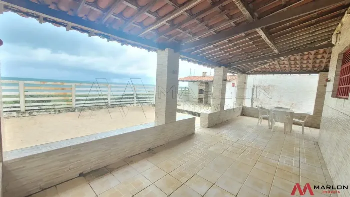 Casa em Praia de Graçandú, beira mar, 3 quartos, sendo 1 suíte, churrasqueira, 215m².