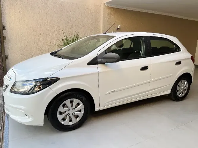 Chevrolet Onix JOY Hatch 1.0 8V Flex Mec. 4P 2019