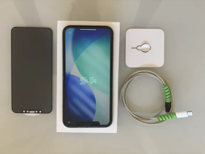 Vendo IPhone 11 de 64GB