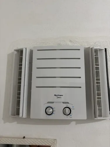 Vendo ar condicionado 7500 de janela 127v