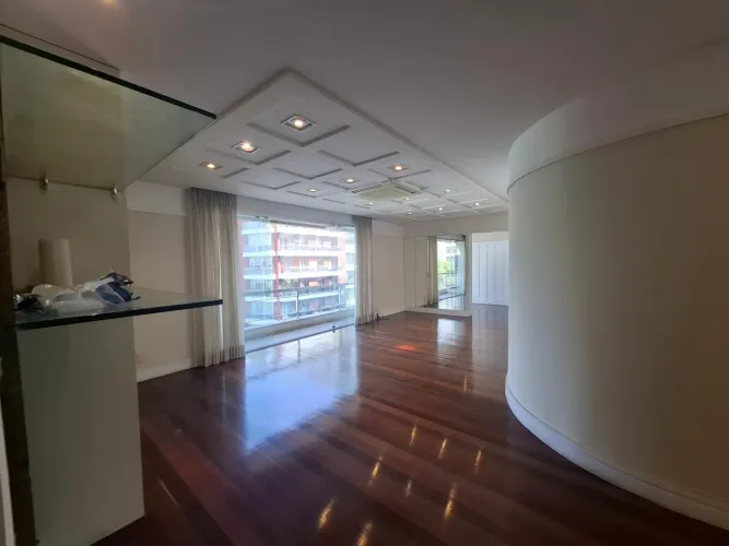Apartamento para alugar na Avenida Alexandre Ferreira, Lagoa, Rio de Janeiro - RJ