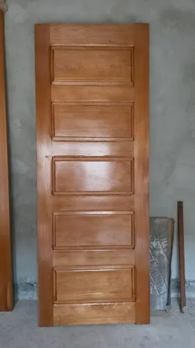 Portas de cedro 0,90 e 0,80 m