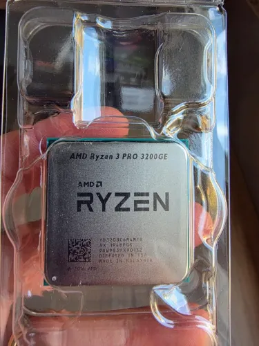 Kit processador Ryzen 3, 8gb DDR4 e placa mãe A320