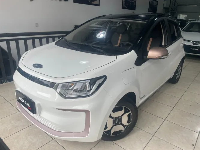 JAC E-JS1 62cv 5P Aut. (elétrico) 2023