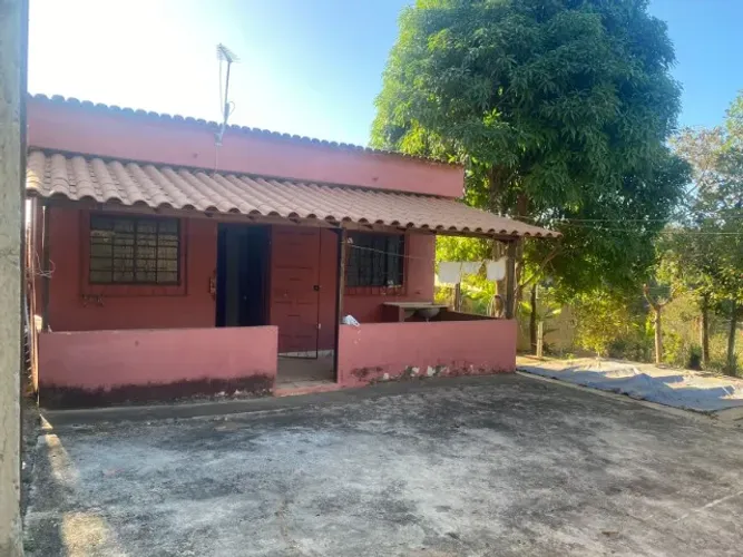 Casa com escritura e registro, piscina infantil, Jaboticatubas.
