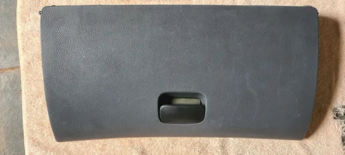 Tampa porta luvas palio/strada 96 a 2014