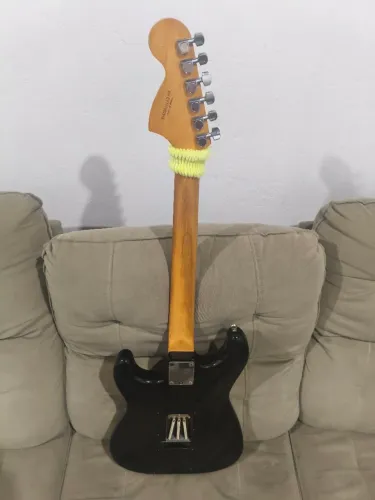 Guitarra fender squier 