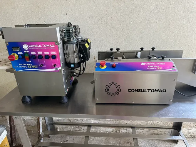 Maquina de salgados consultomaq 5.5 , este valor somente a máquina 1 ano de uso .