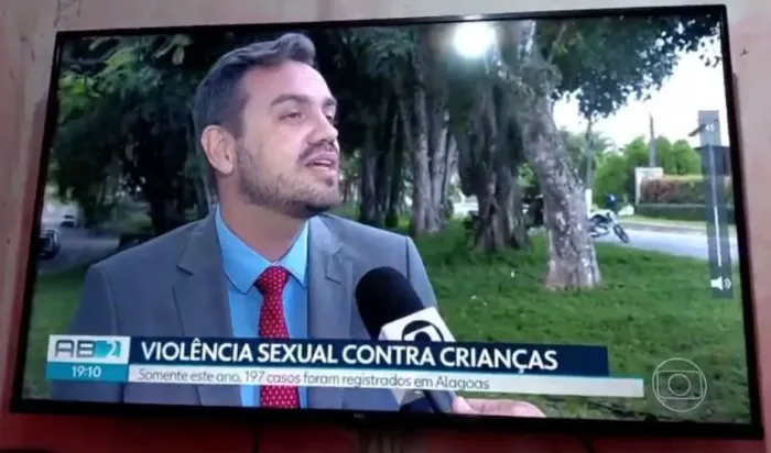 Tv talvez 50 polegadas 