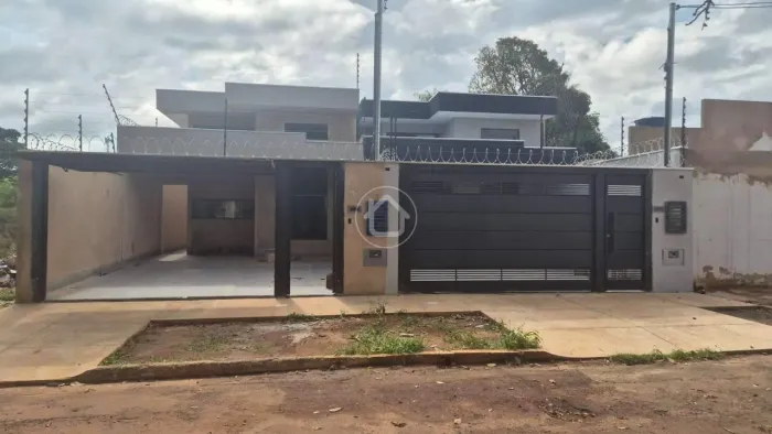 CASA COM 3 DORMITORIOS NA VILA ALMEIDA