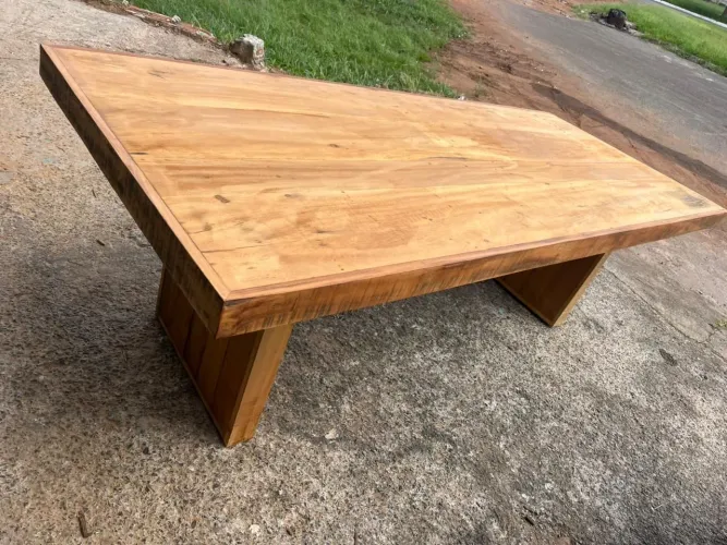 Mesa rústica 
