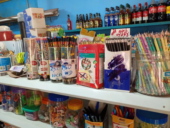 Vendo material escolar 