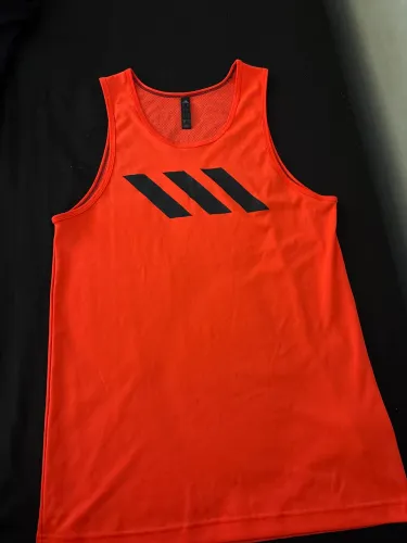 Regata Adidas 