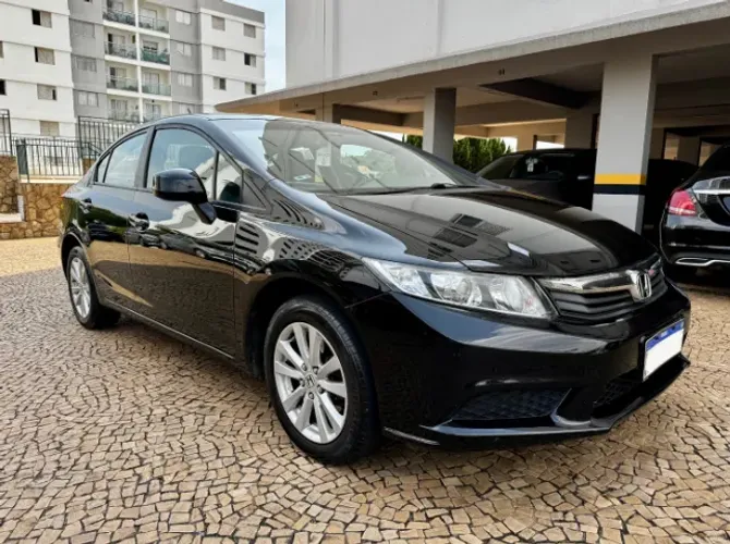 Honda Civic Sedan LXS 1.8/1.8 Flex 16V Aut. 4P 2015