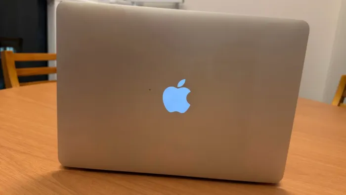 MacBook Air (13", 2017) - Core i5, 8GB RAM - Impecável, Estado de Novo!