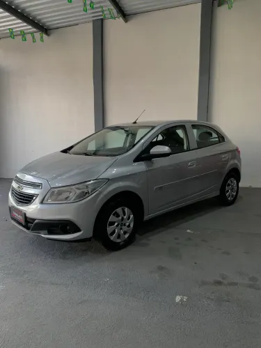 Chevrolet Onix Hatch LT 1.0 8V Flex Power Mec. 4P 2013