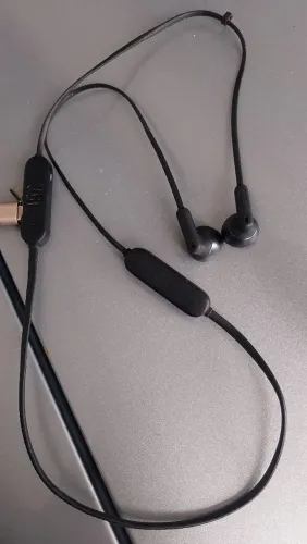 fone bluetooth JBL