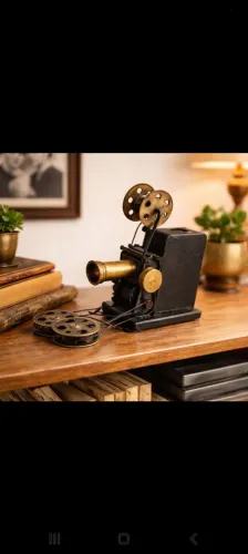 Réplica de um projetor antigo de cinema 