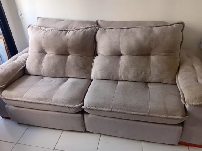 Sofá retrátil e reclinavel, 2,6 m de comprimento