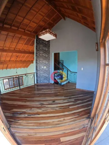 Casa à Venda no Condomínio Arujá Ville I