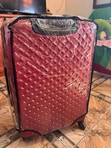 Mala de viagem 23kg usada uma única vez + capa de proteção
