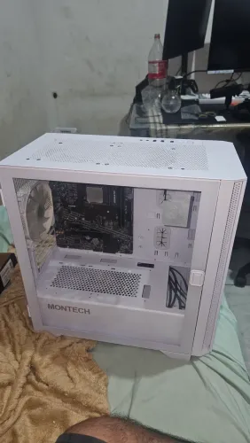 KIT UPGRADE GAMER RYZEN 5 5600GT + A520M + 32GB RAM + GABINETE MONTECH - 8 MESES DE USO