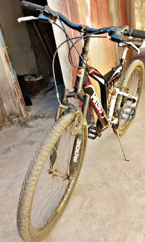 Vendo bicicleta boa marcha