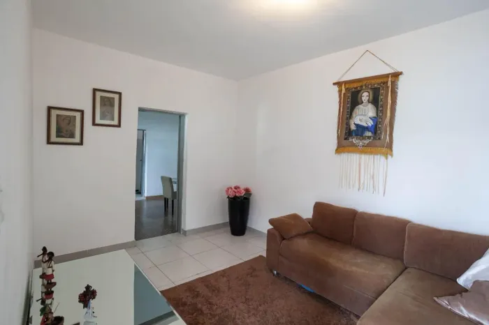 Casa à Venda - Ouro Preto, 3 Quartos, 280 m2