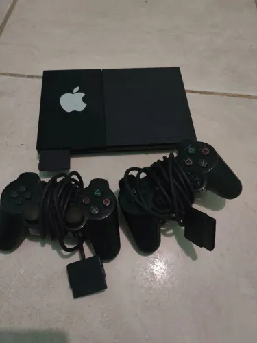 Ps2 com dois controles 