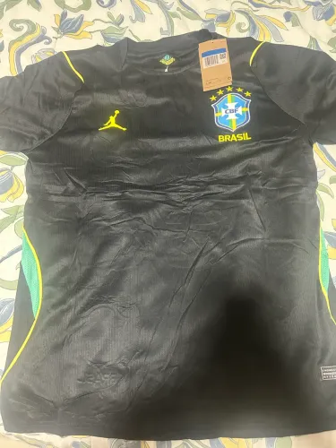 CAMISA PRETA SELEÇÃO BRASILEIRA M
