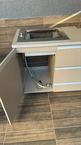 Churrasqueira a gás , ideal para apartamentos ou lugares com pouco espaço
